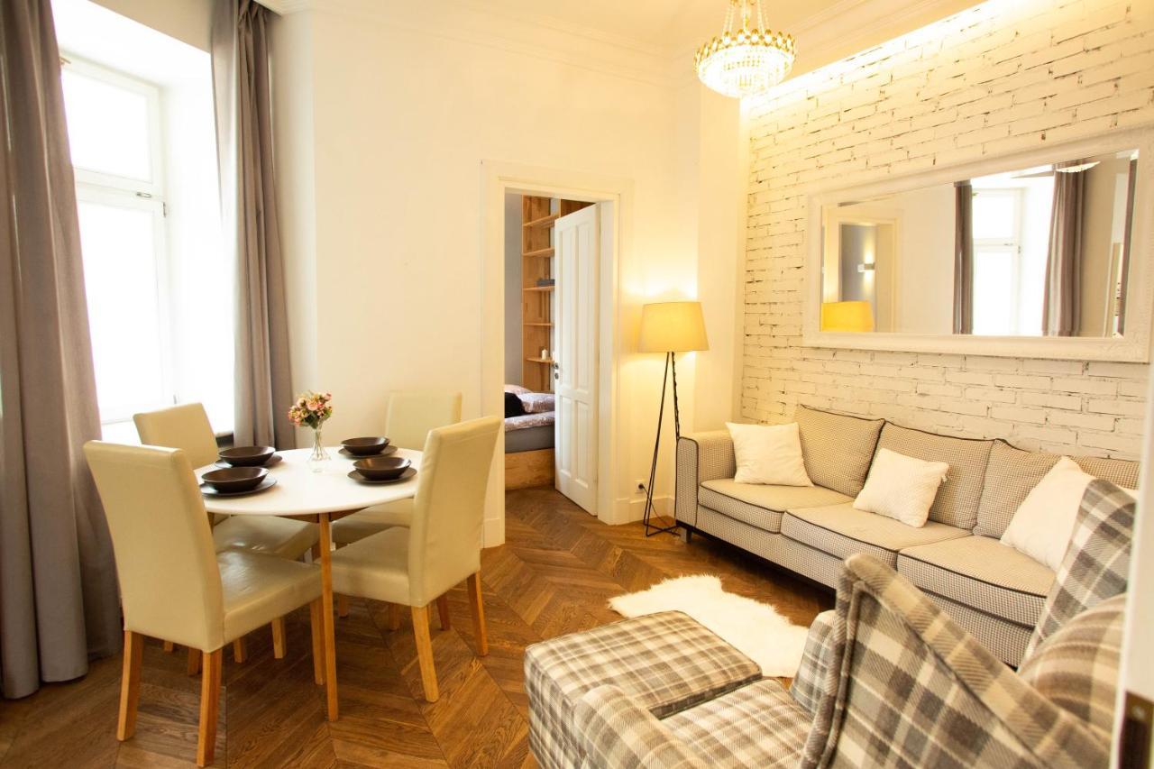 وارسو City Center - Golden Apartments - Dobr11A المظهر الخارجي الصورة